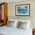 Onriver Hotels - Ms Maribelle