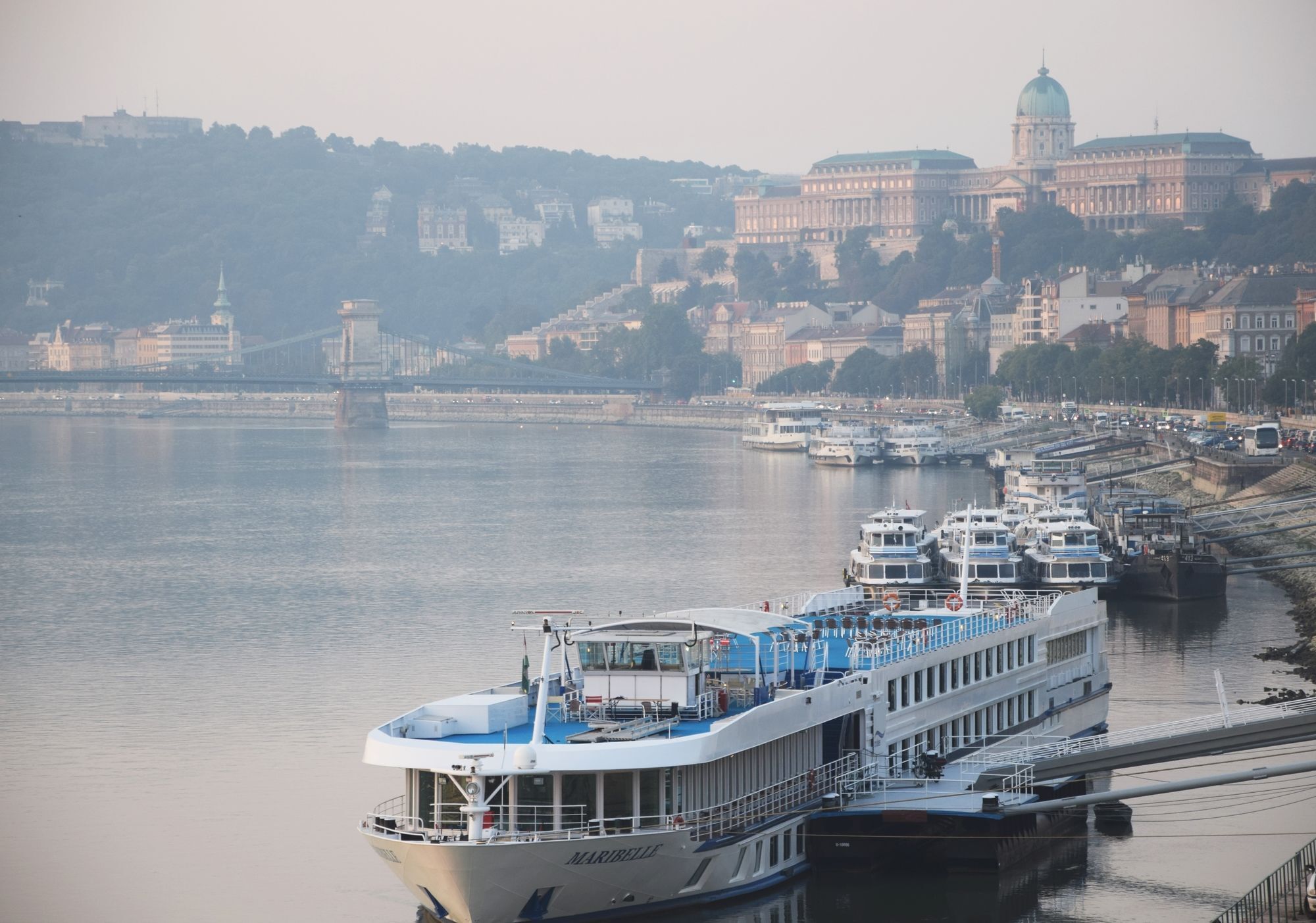 Hotel Onriver - Ms Maribelle
