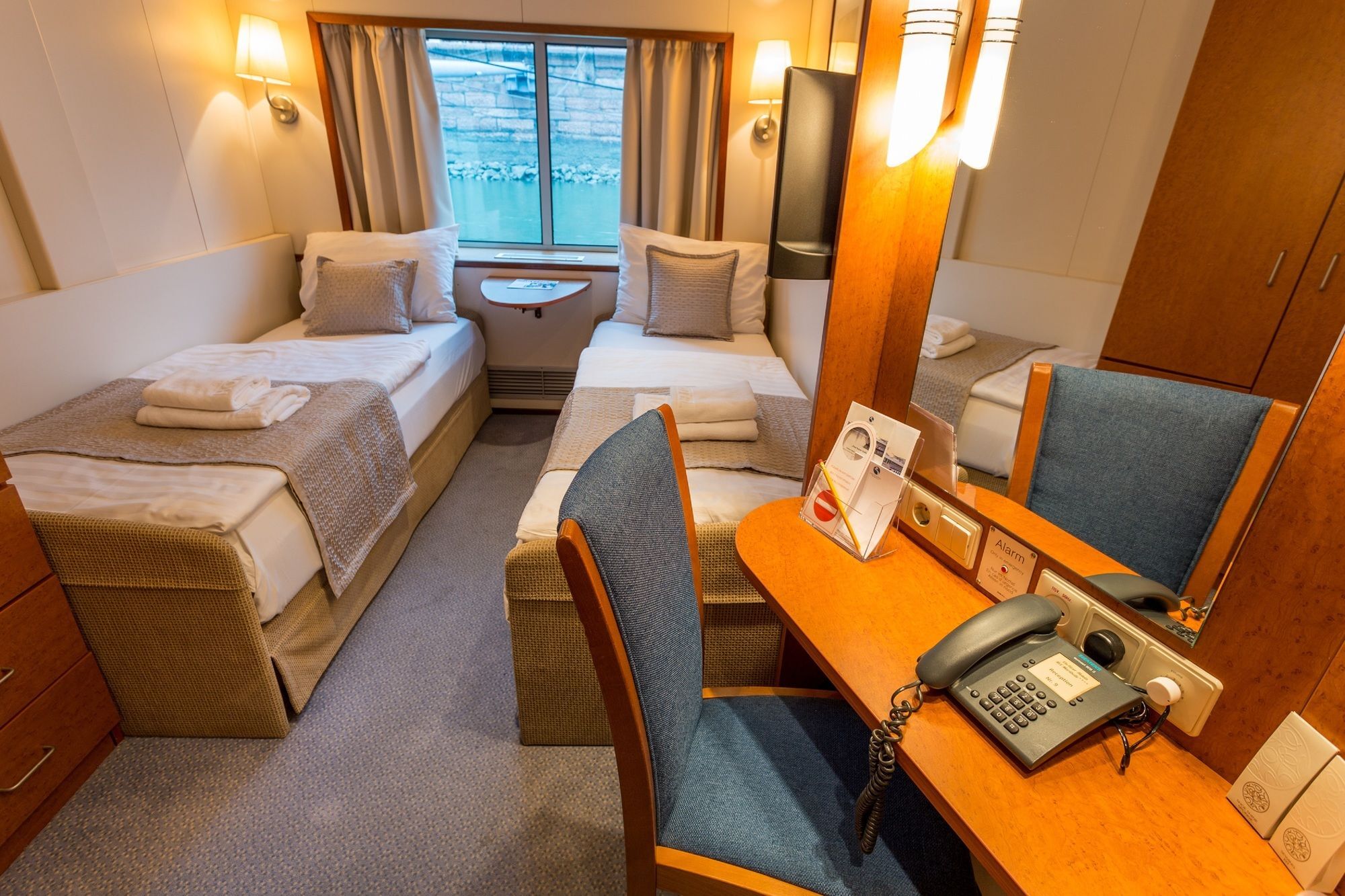 Hotel Onriver - Ms Maribelle 4*