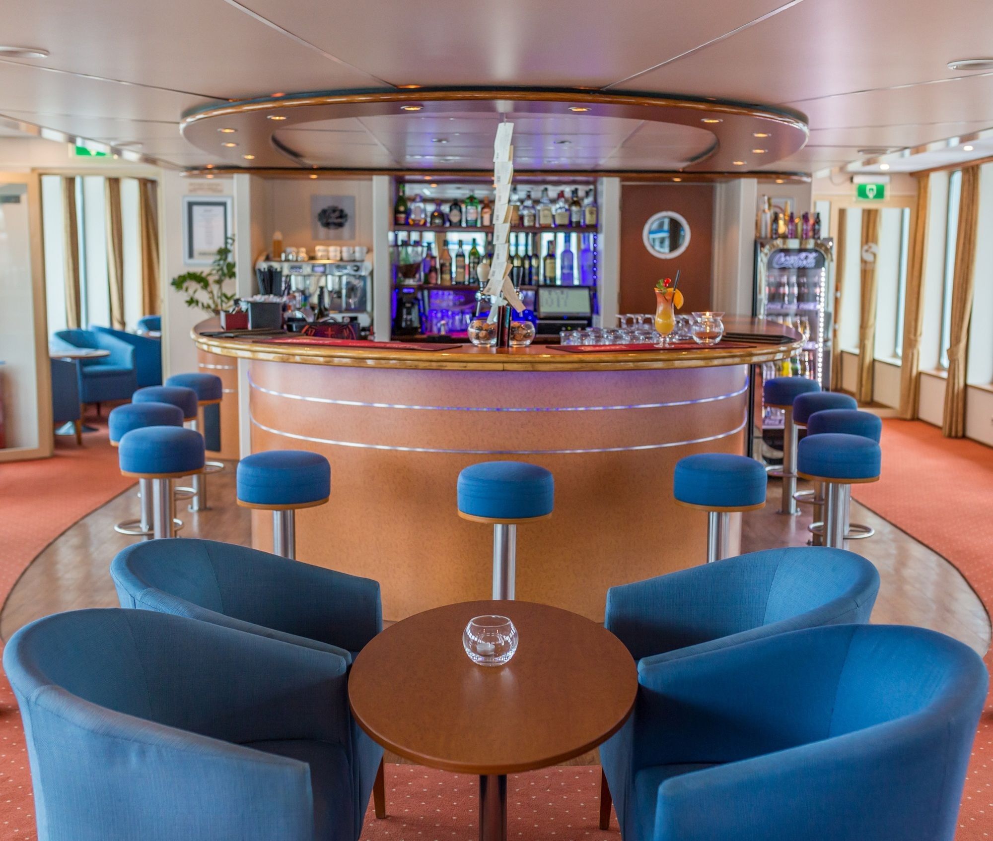 Onriver - Ms Maribelle Hotel 4*